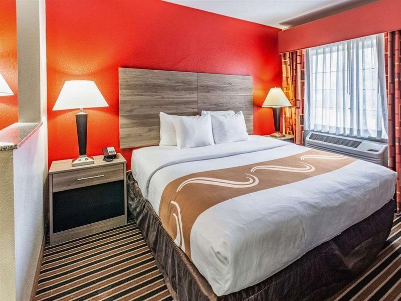 Quality Suites I-44 Tulsa Buitenkant foto