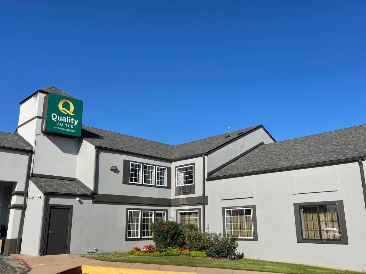 Quality Suites I-44 Tulsa Buitenkant foto