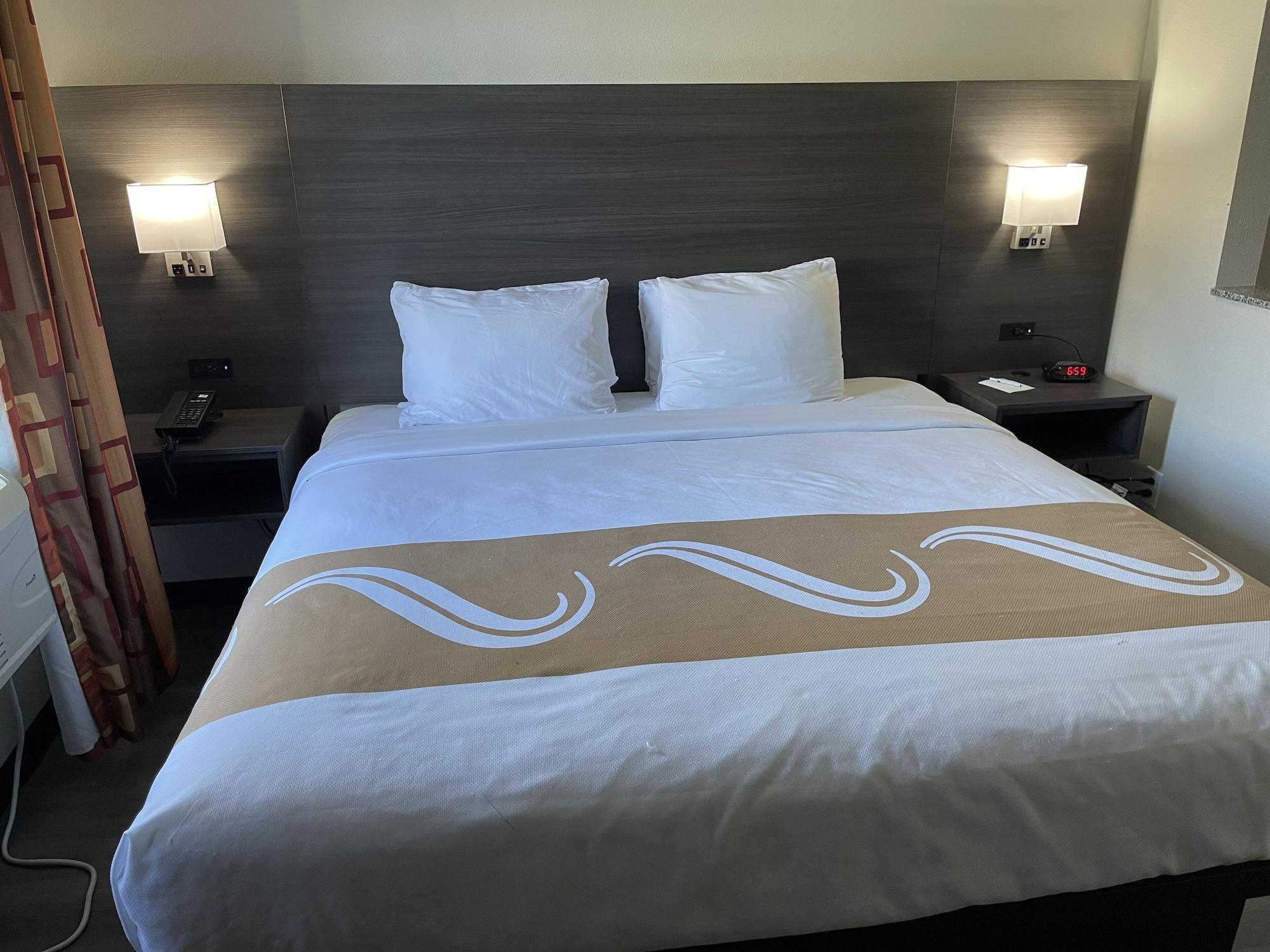 Quality Suites I-44 Tulsa Buitenkant foto