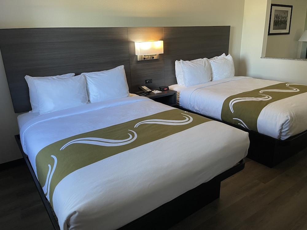 Quality Suites I-44 Tulsa Buitenkant foto